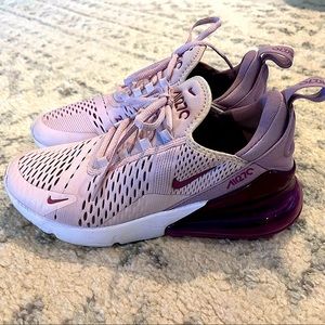 EUC Nike AirMax270 womens sz 8.5